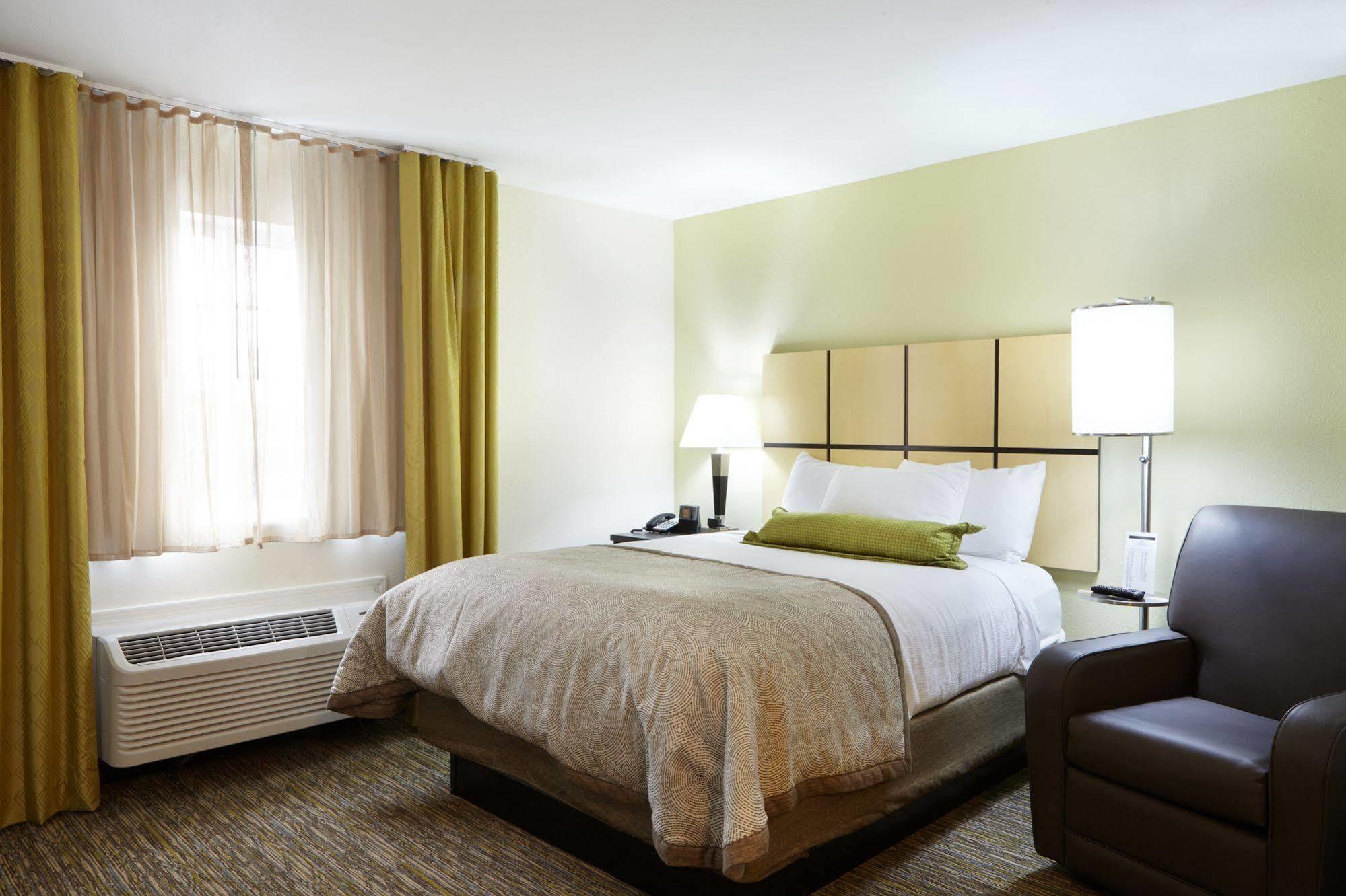 Candlewood Suites Kenedy By Ihg Bagian luar foto